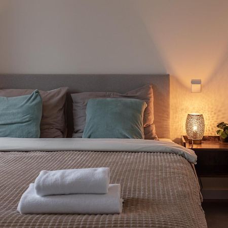 Kipsala Apartments With Free Parking Riga Exterior foto